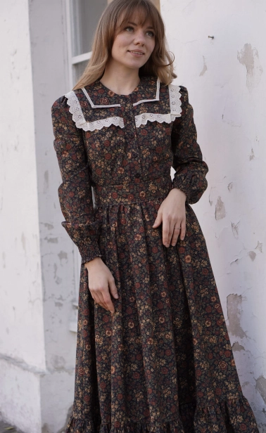 sukienka bawełniana w stylu retro z kołnierzem, z koronką i falbanką