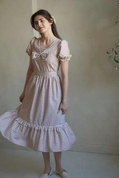 sukienka retro Dalia kratka stylizacja